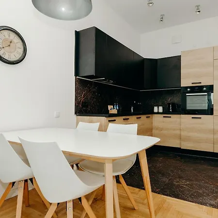 Shortstaypoland Grzybowska